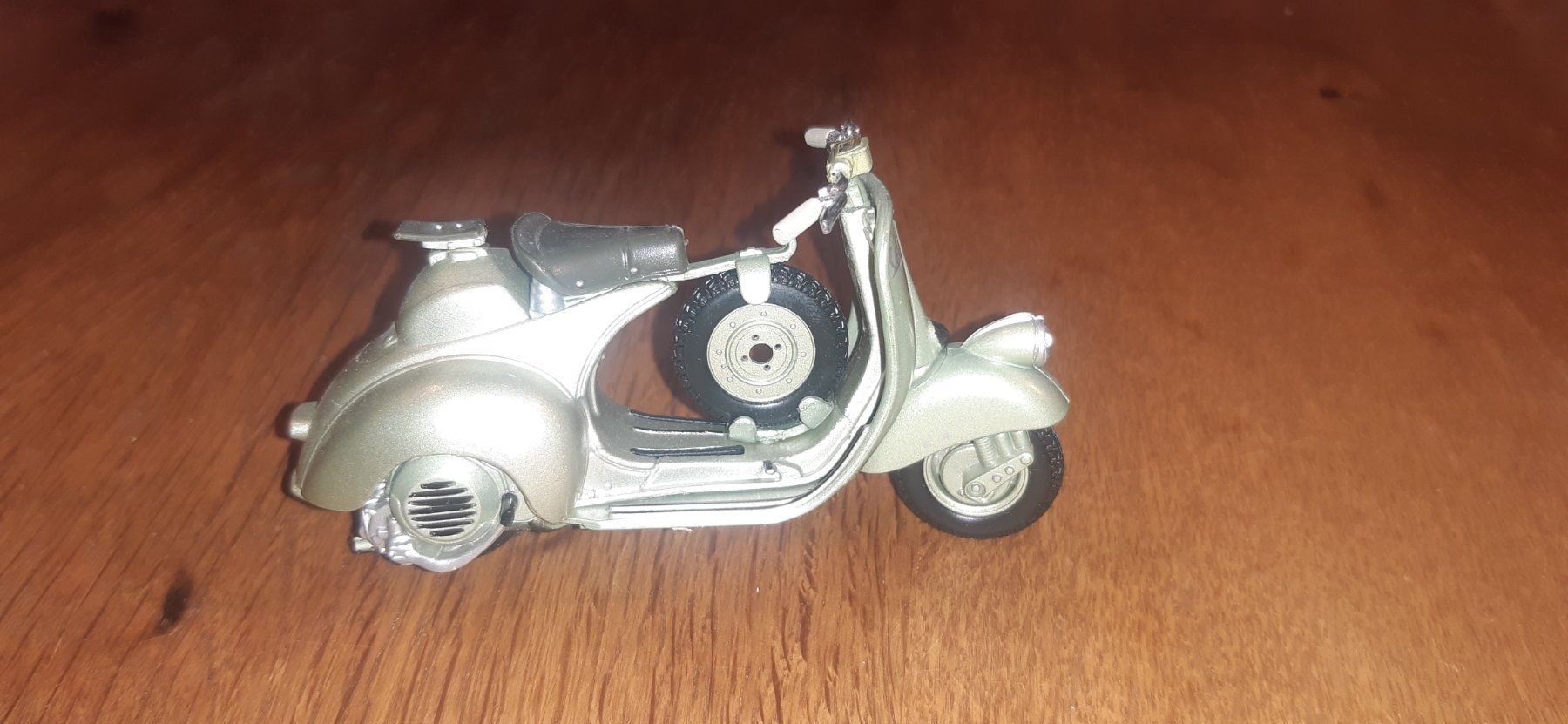 Maisto Kit di modellismo & Modellini statici: Vespa 1:18 – Usato da Fehraltorf venduto da STEMAC01TK 1