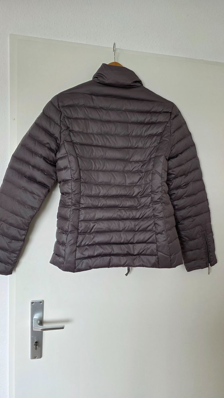 Giacche: Winterjacke Grösse 38 – Usato da Dübendorf venduto da Jolenia 1