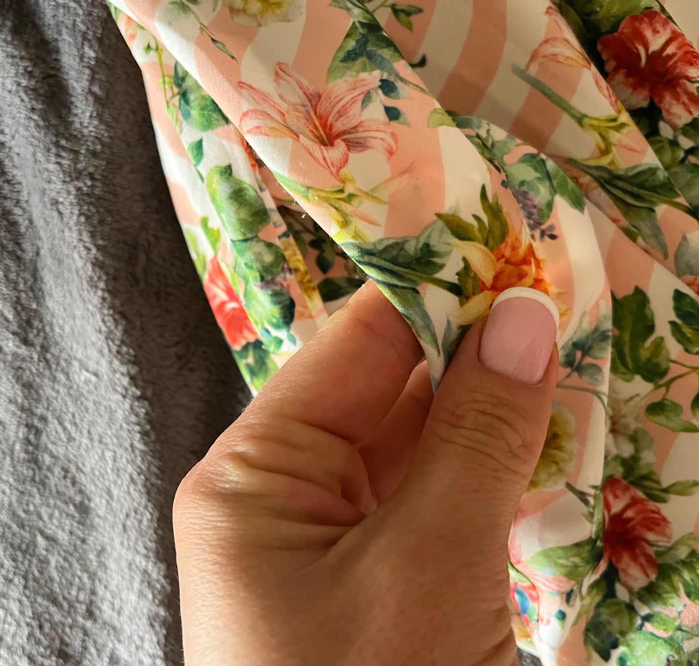 Vestiti: A very comfortable dress with two pockets size S – Usato da Chêne-Bougeries venduto da Seetooyoo 8