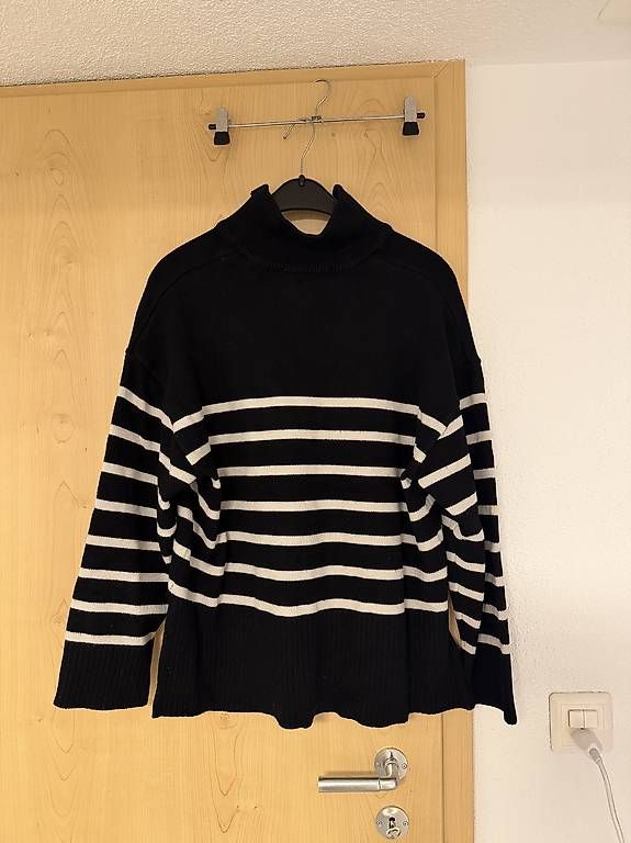 Maglioni & Felpe: Zara Pullover mit Streifen – Usato da Rorschach venduto da Tara234 1