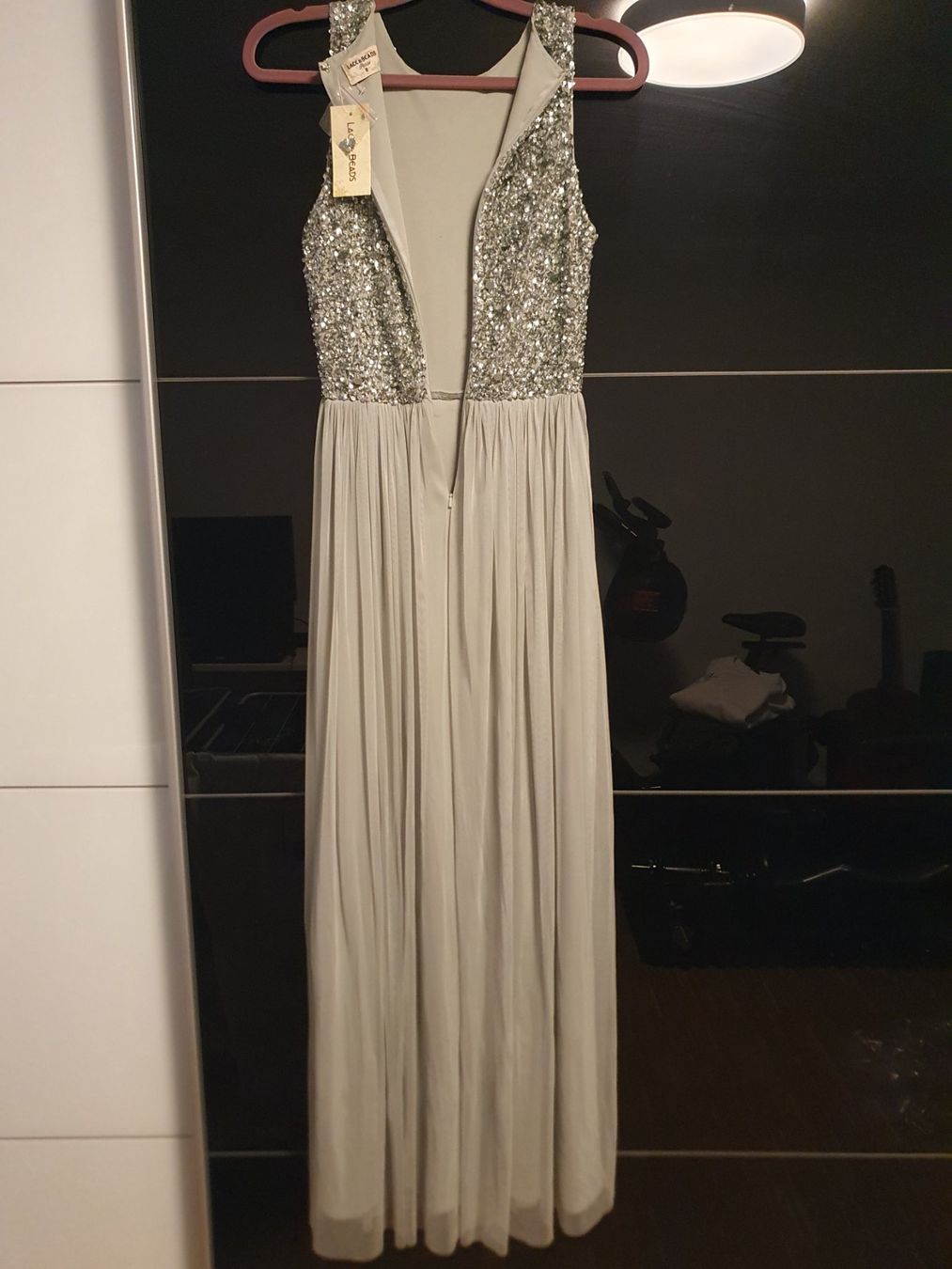 Vestiti: NEU Abendkleid lang mit Pailletten Grösse M – Nuovo e nell'imballaggio originale da Arth venduto da frey1993 1