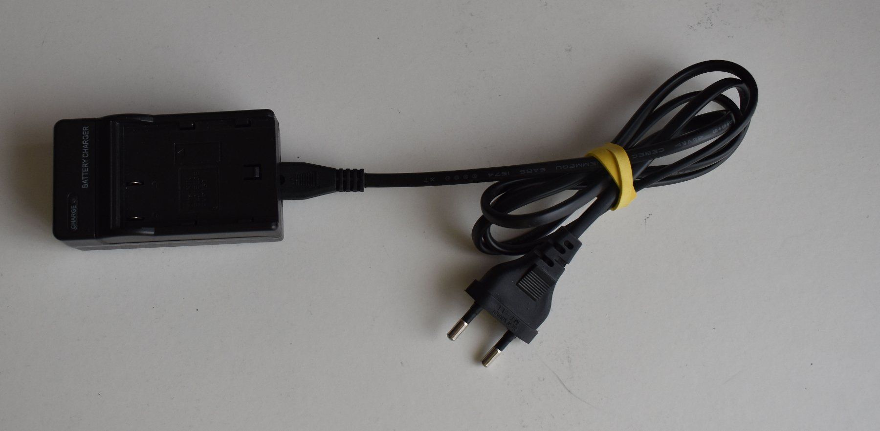 Caricabatterie: Chargeur pour appareil Nikon – Usato da Petit-Lancy venduto da Pimose