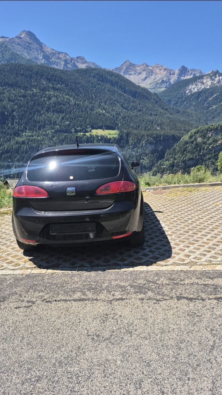 Seat Autos: Seat Leon 1.6 ANNO 2007 – D'occasion à Bodio par sal_6mmw 1