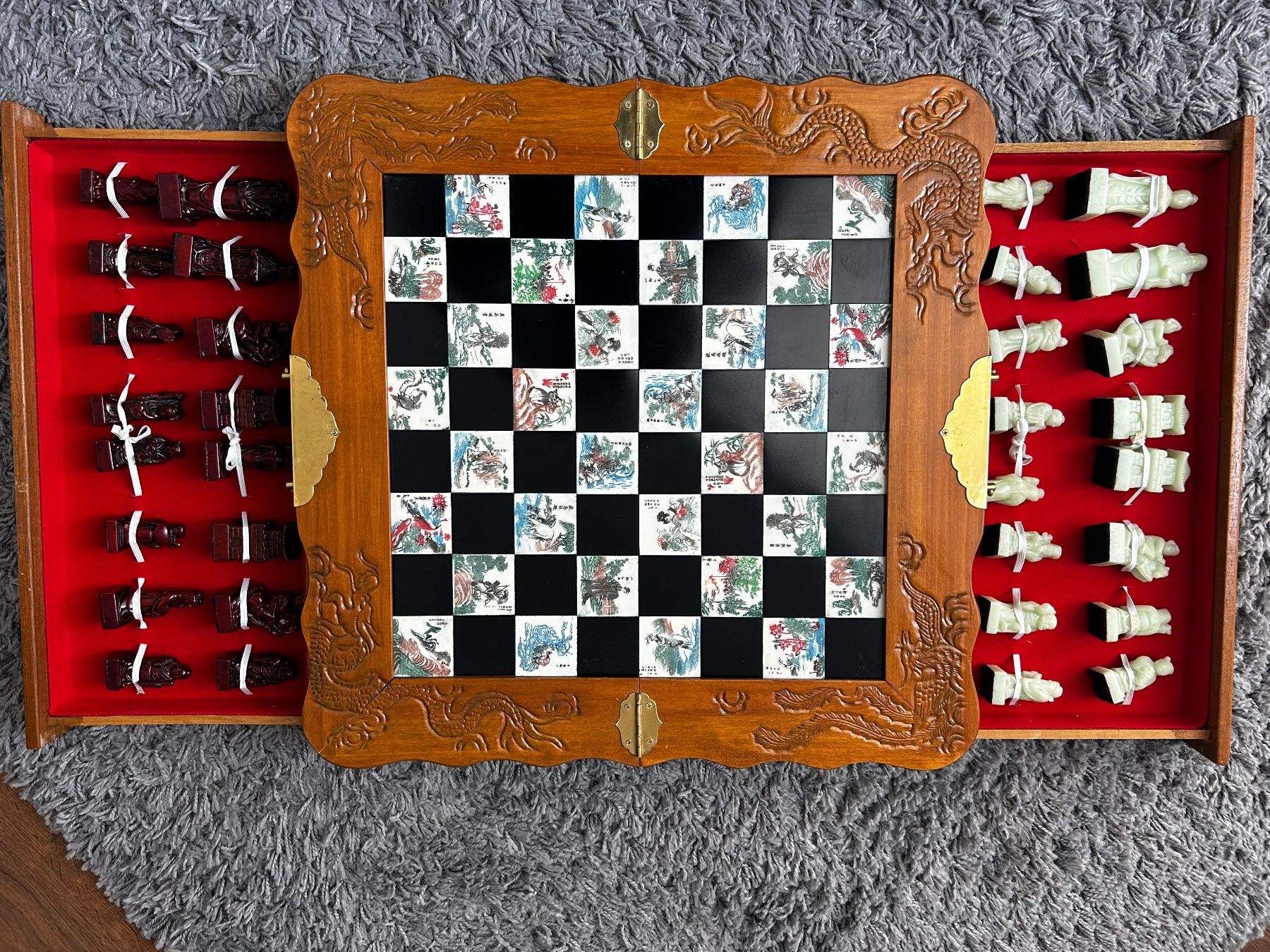Giochi: Edles chinesisches Schachbrett/Schachfiguren – Usato da Wettswil venduto da blummar 2