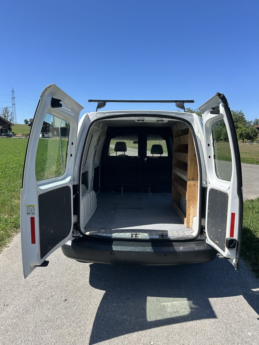 VW Véhicules utilitaires: !!!TOP VW Caddy Maxi ab CHF 1.00!!! – D'occasion à Wolfhausen par Hole-in-One 3