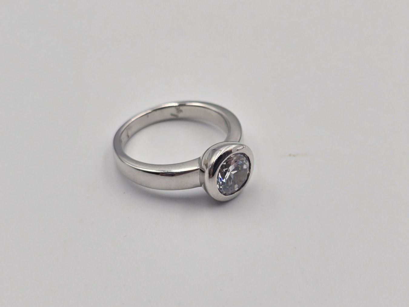Anelli: Ring Silber 925 Zirkonia Gr. 52 – Nuovo e nell'imballaggio originale da Zug venduto da gold.schmuck 1