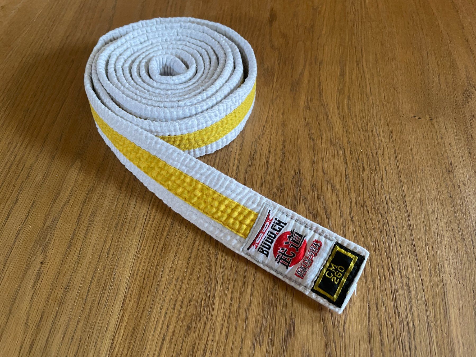 Cinture: Judo-Gürtel weiss-gelb – Usato da Buch am Irchel venduto da Zoix