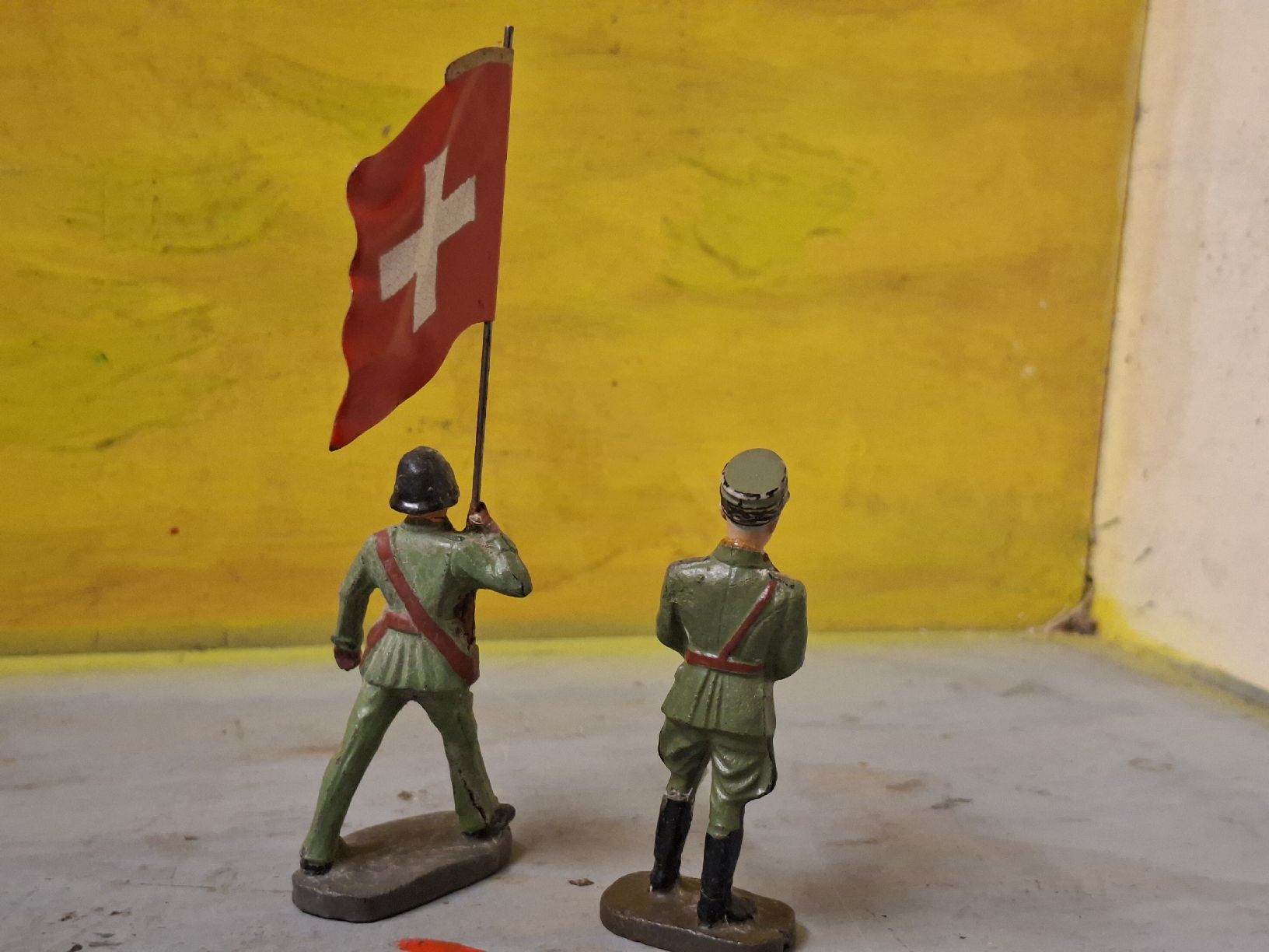 Elastolin Spielzeuge: Général Guisan et drapeau suisse Elastolin – Gebraucht aus Monthey von Jmbois 2