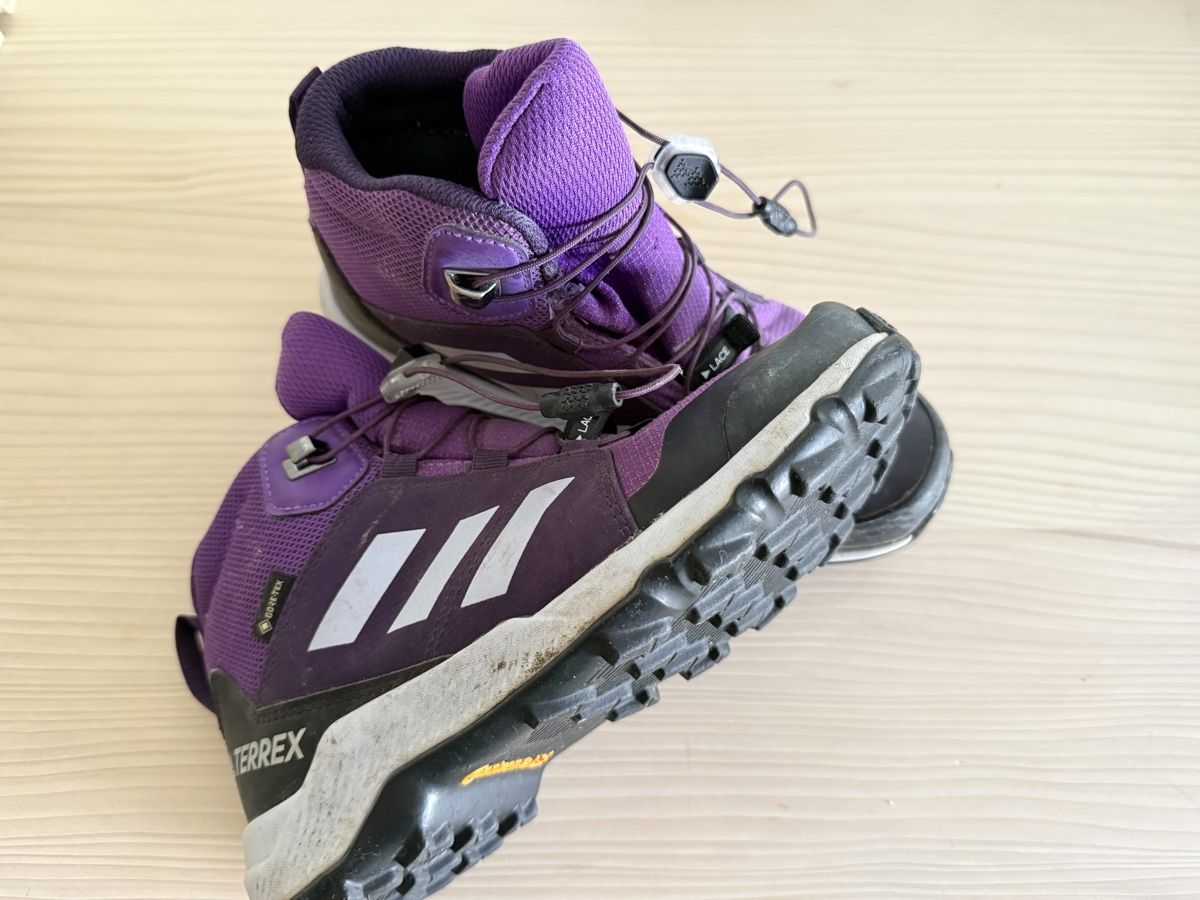 Scarpe per ragazzi: Adidas Terrex – Usato da Basel venduto da asn_5jt8 2