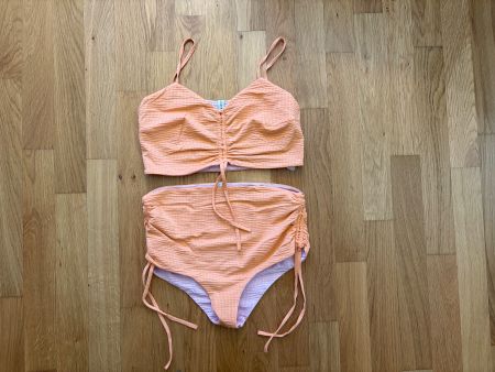 MYMARINI - Bikini Ruffled Top in L, Shorts in XL, Rosa