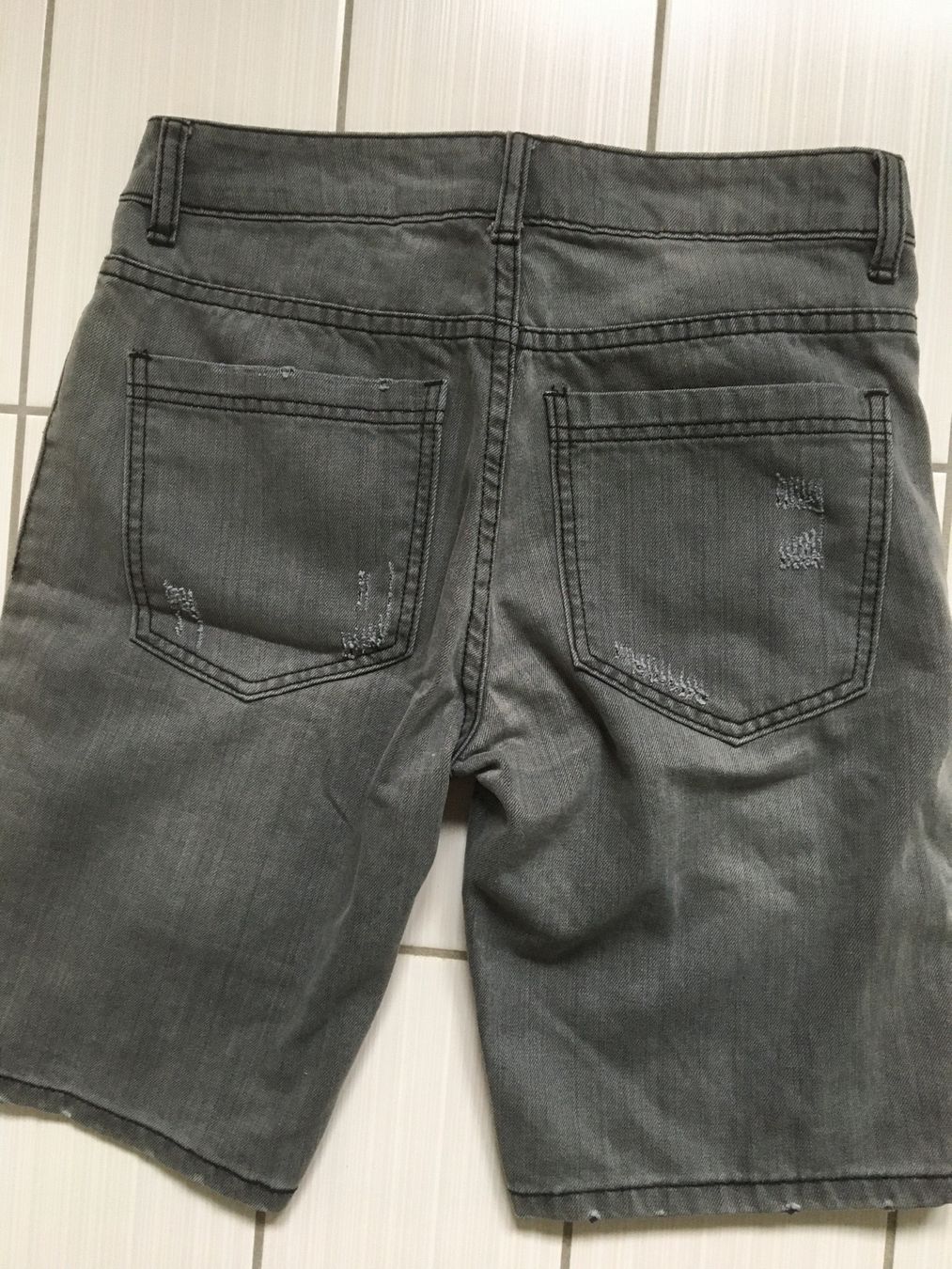 Pantaloni: Shorts 164 – Usato da Arth venduto da Vrecam51 1