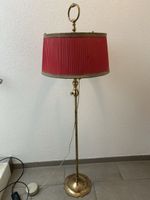 Lampe Ruel sur pied vintage, rouge et laiton chandelier!