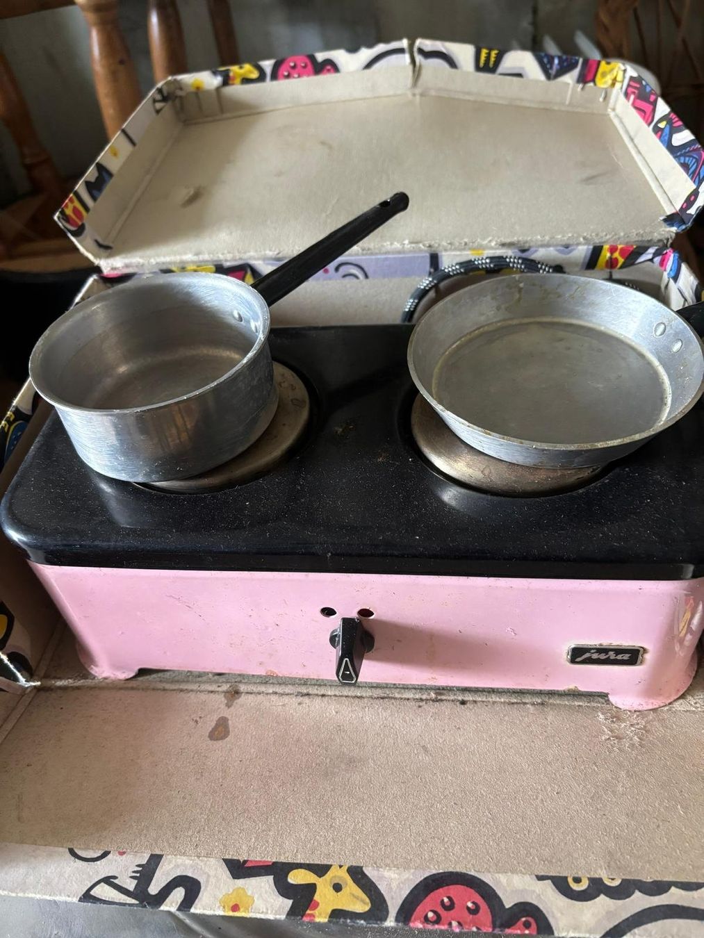 Cucine: Kochherd Kinder  Antikrosa m. 2 Pfännlein – Usato da Regensdorf venduto da RCM_8105Regensdorf 1