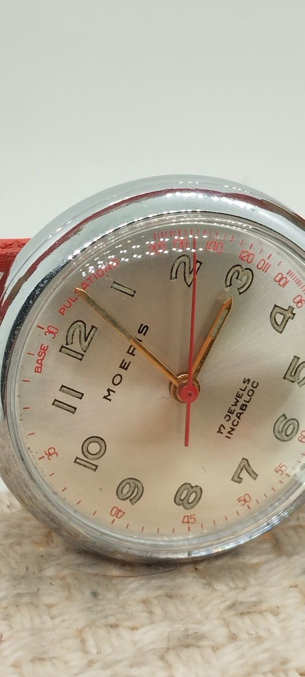 Moeris Orologi: montre infirmière moeris – Usato da La Chaux-de-Fonds venduto da jac_9llg 4