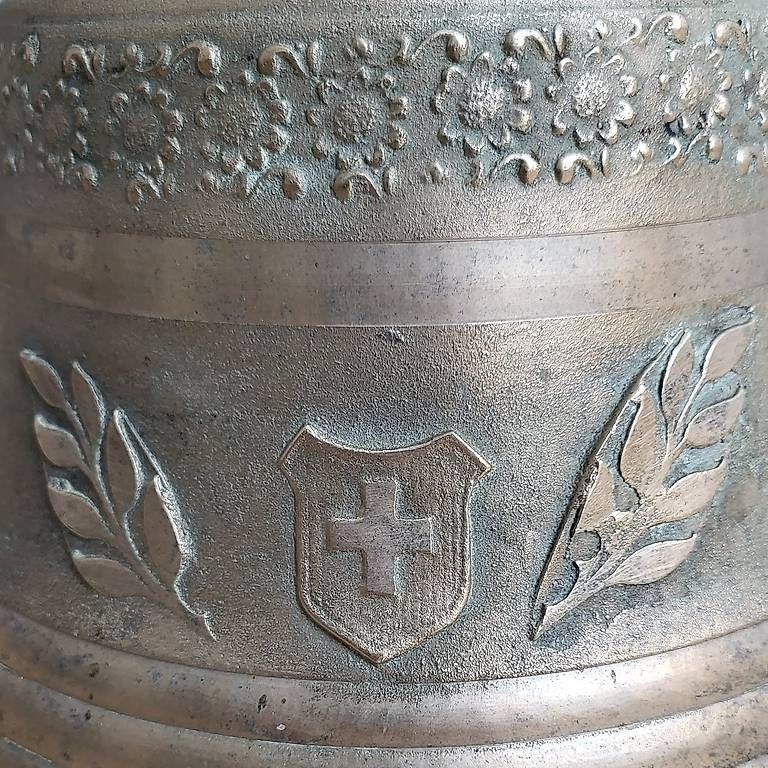 Campanacci mucche: Wunderschön klingende und gestaltete Glocke – Usato da Mollis venduto da FredBrann 1