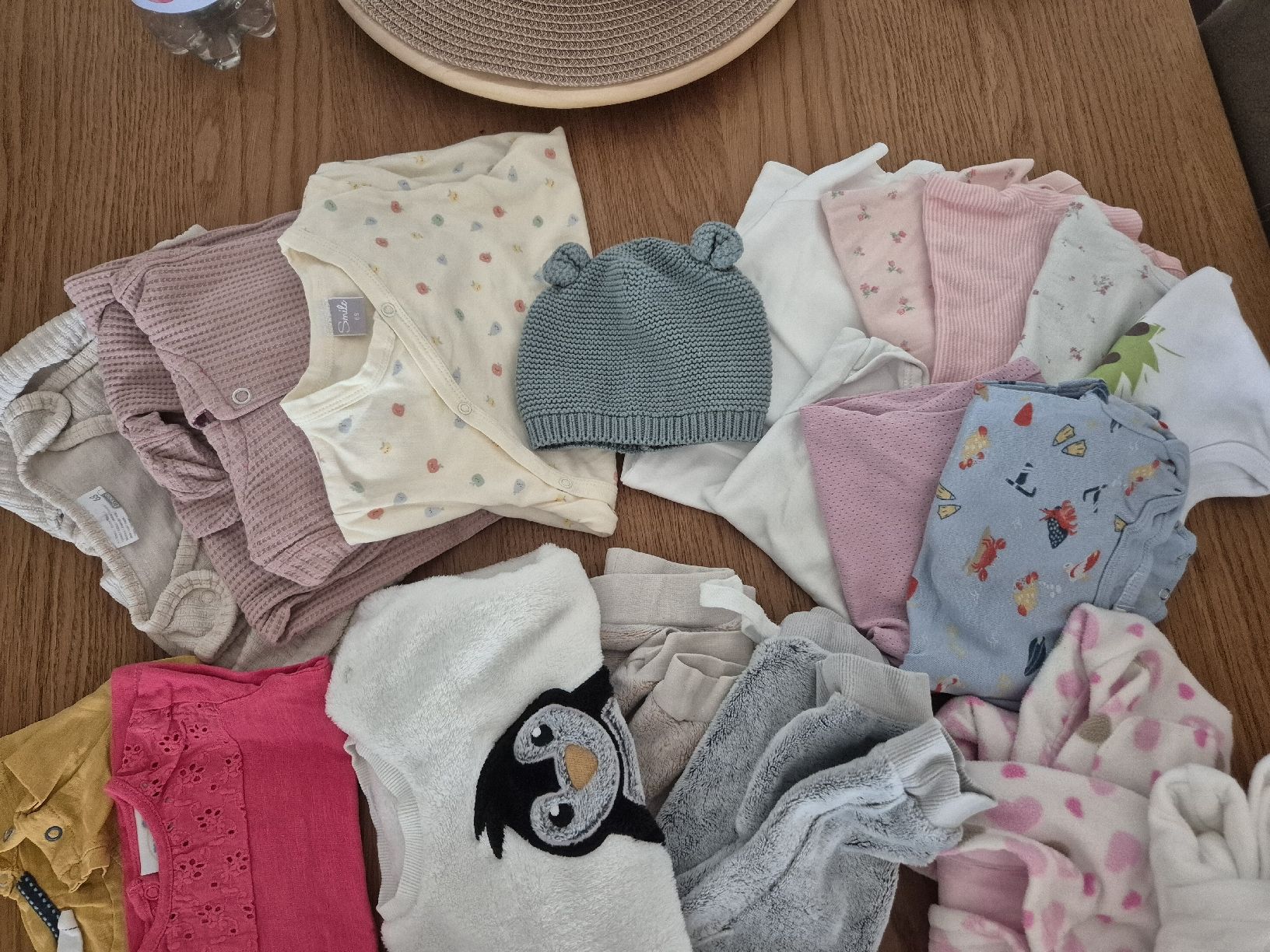 Lotti & Set di vestiti: Babykleider Grösse 68 Paket 1 – Usato da Goldach venduto da Mona.93 3