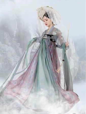 Chinesische Kleidung im antiken Stil