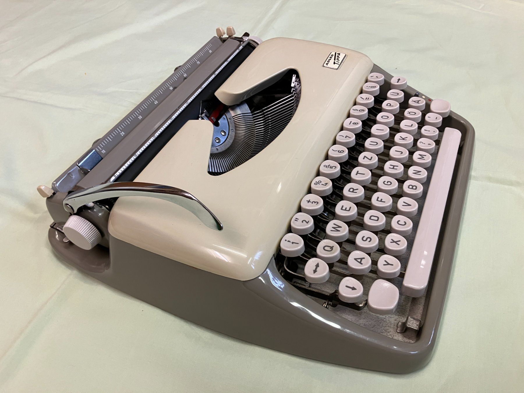 Adler Macchine da scrivere: ADLER TIPPA SCHREIBMASCHINE – Usato da Hombrechtikon venduto da rennurb5 1