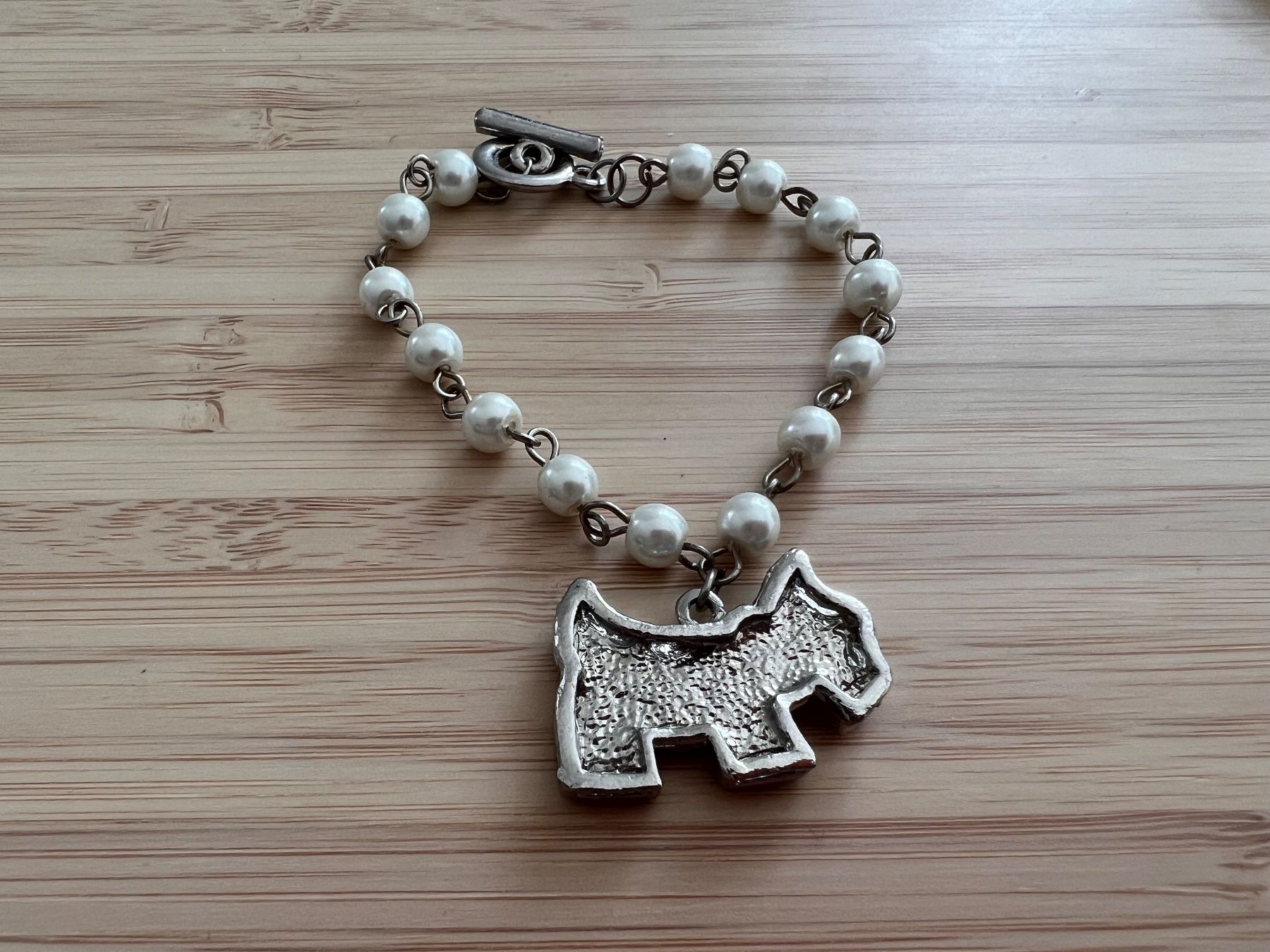 Bracciali & Braccialetti: Pearl puppy bracelet – Usato da Genève venduto da Ballpencase 2
