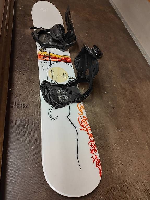 Salomon Boards: Snowboard Salomon 154 - Burton Bindung Classic M – Gebraucht aus Leibstadt von winterzeit2000