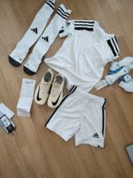 Ensemble Adidas enfant, taille 128, comme neuf!⚽️👟🎽