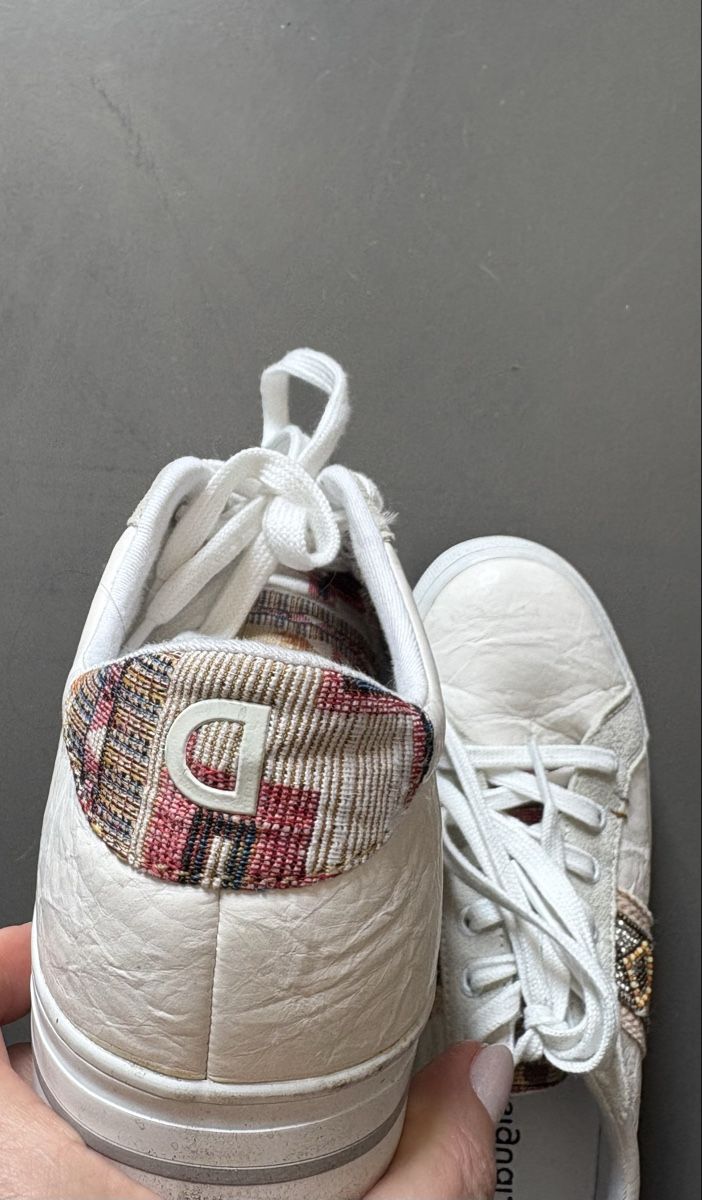 Desigual Scarpe da donna: Bellissime sneaker Desigual – Usato da Chiasso venduto da myt_k8rf 2