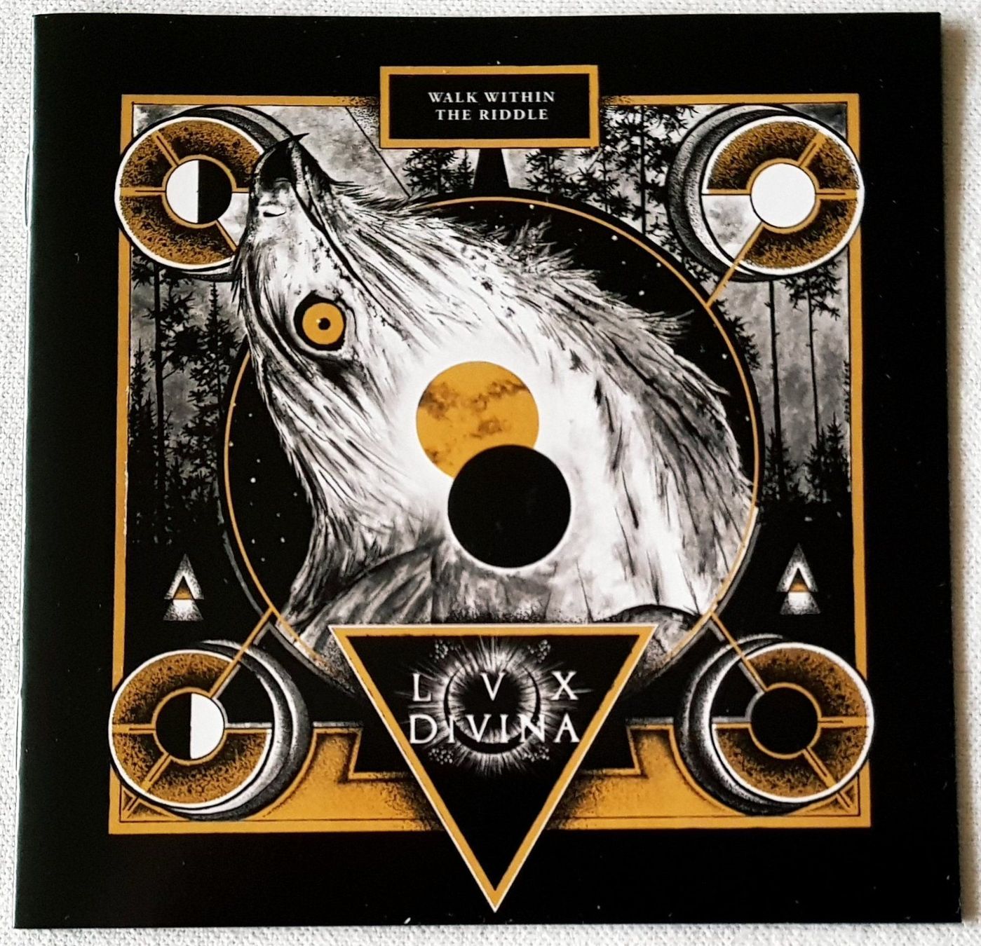 CD: Lux Divina – Walk Within The Riddle - CD - 2016  First Press – Usato da Uster venduto da Zardodel