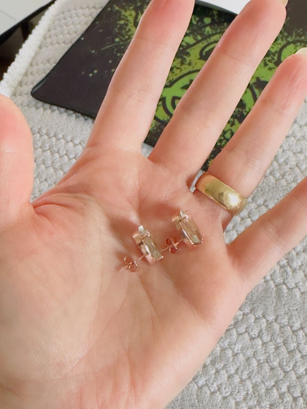 Orecchini pendenti & Orecchini a lobo: Peridot earrings – Nuovo e nell'imballaggio originale da Genève venduto da AGBERG 3