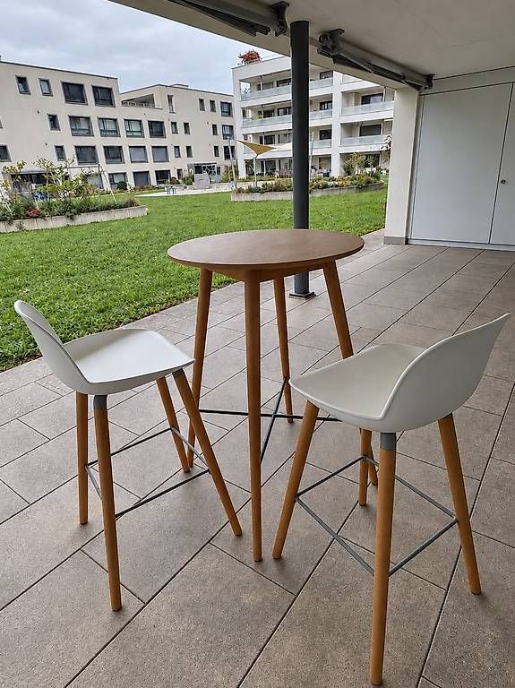 Tabourets: Hochtisch + Barhocker – D'occasion à Hendschiken par gxv12 1