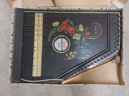 Antiker Schweizer Jubel-Ton Zither