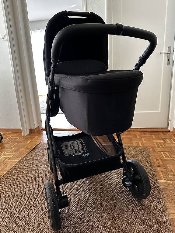 Poussette: Poussette Graco 3 en 1  – D'occasion à Lausanne par Lauraigr 2