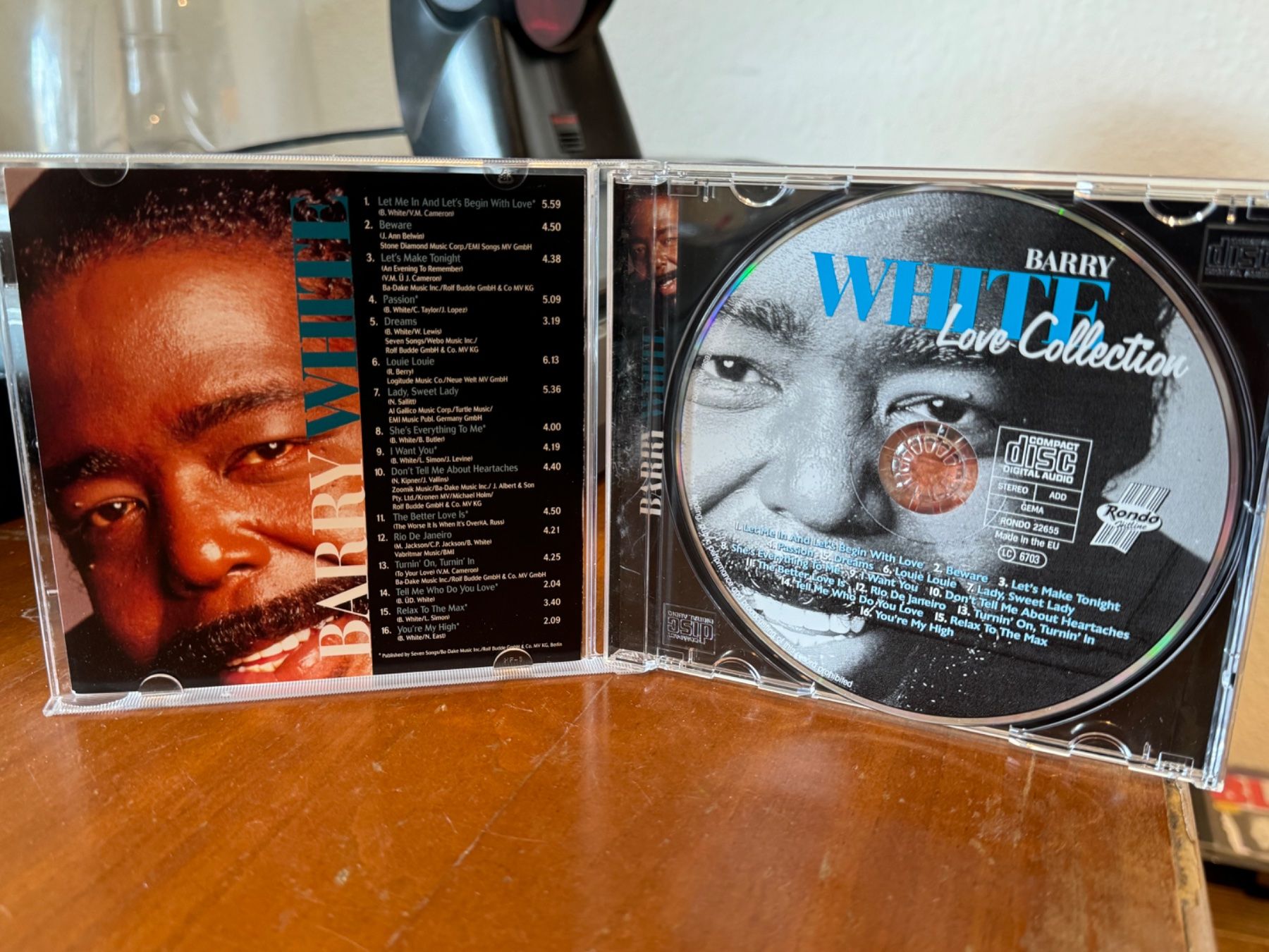 CD: Barry White - Love Collection - HA11N – Usato da Küsnacht ZH venduto da swisssales.net 2