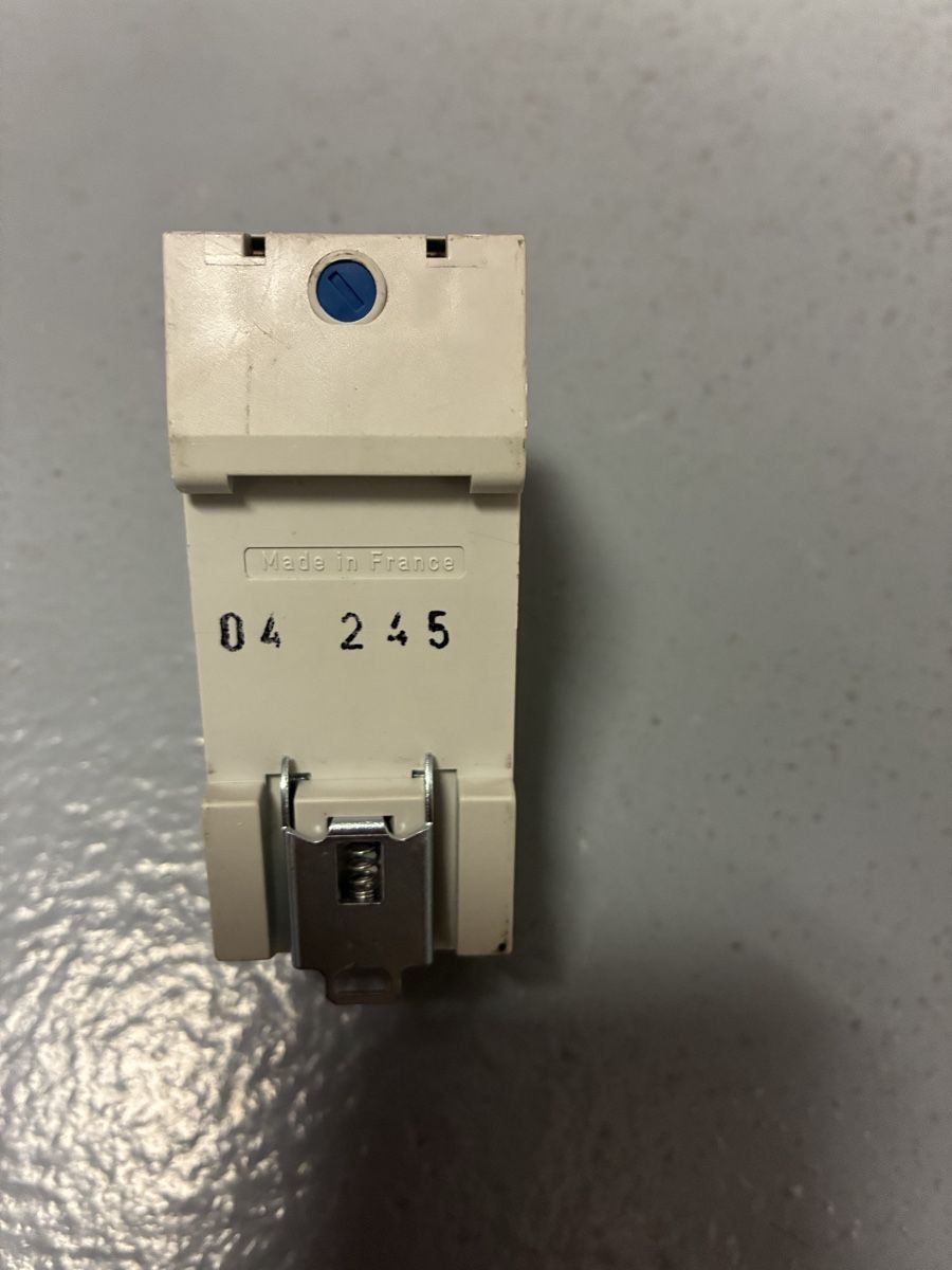 Hager Stromzufuhr: Hager FI-LS C13 30 mA – Gebraucht aus Münchenstein von pricehouse 1