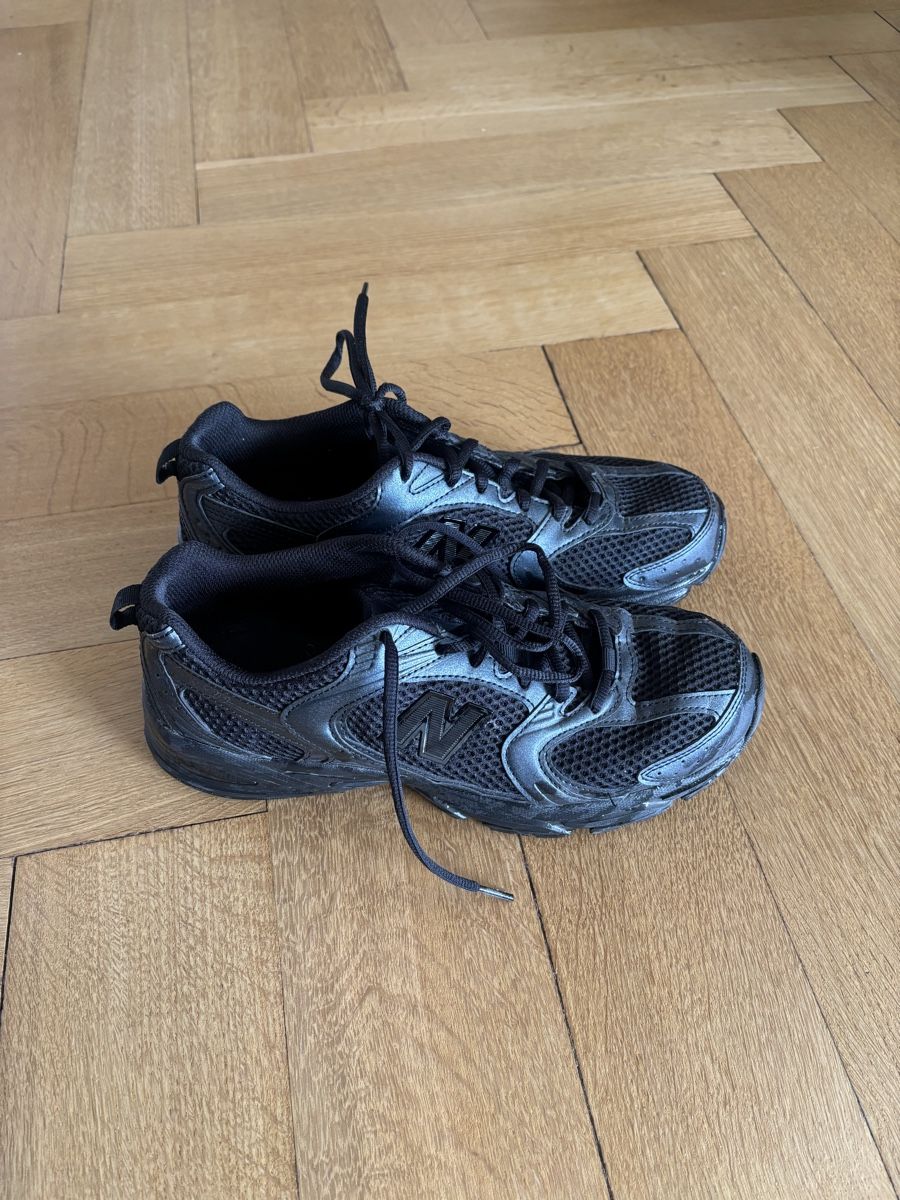 New Balance Scarpe da uomo: New Balance 530 taille EU 42 – Usato da Lausanne venduto da marinemtr