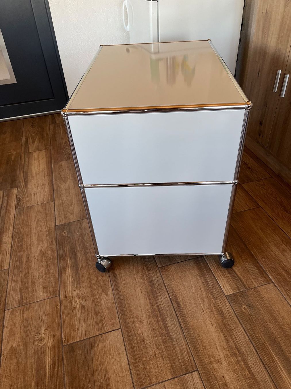 USM Korpus: USM Rollcontainer / Sideboard / Kommode / Regal – Gebraucht aus Leuzigen von Baspi0 3