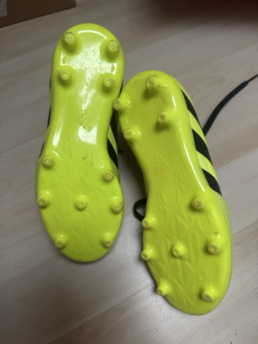 Adidas Scarpe da uomo: Kickschuhe Adidas Grösse 31 – Usato da Arnegg venduto da bulubulu 1