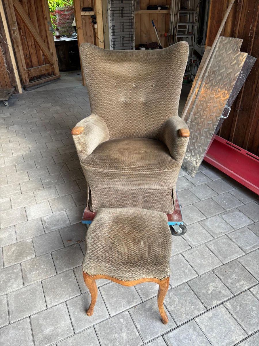 Sessel: Bequemer Sessel mit Hocker – Gebraucht aus Oberweningen von Zabrina 2