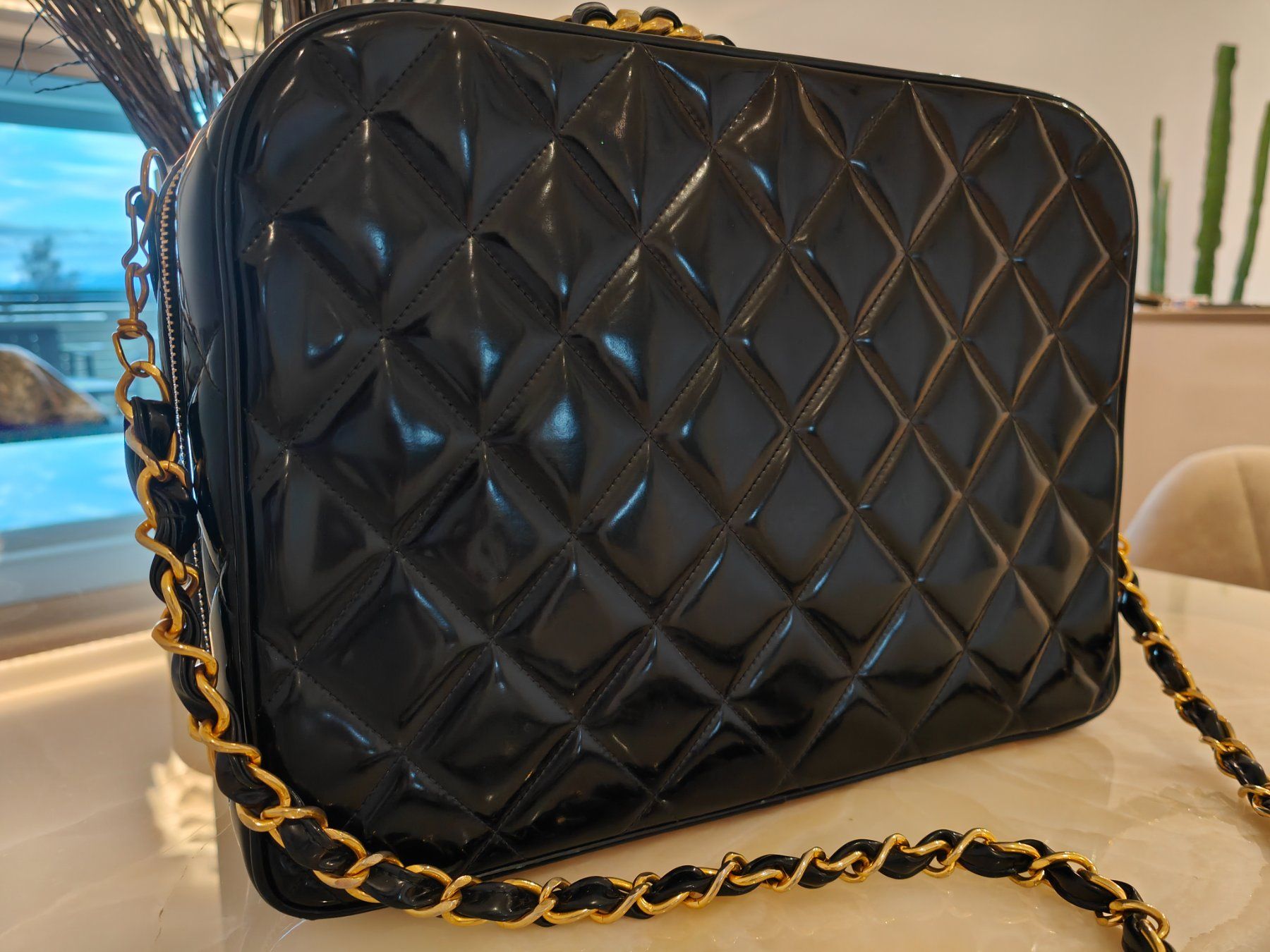 Chanel Taschen für Damen: Originale Chanel Vintage Leder Handtasche – Gebraucht aus Oberwil-Lieli von ticino122 1