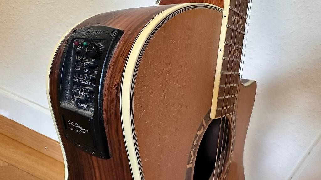 Strumenti musicali: Akustikgitarre Crafter mit Preamp – Usato da Bern venduto da Stefan_20000 1