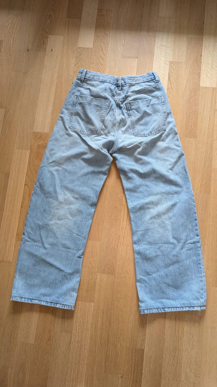 Zara Jeans: Jeans Damen ZARA hellblau Grösse 36 – Usato da Heerbrugg venduto da sad_h2xv 1