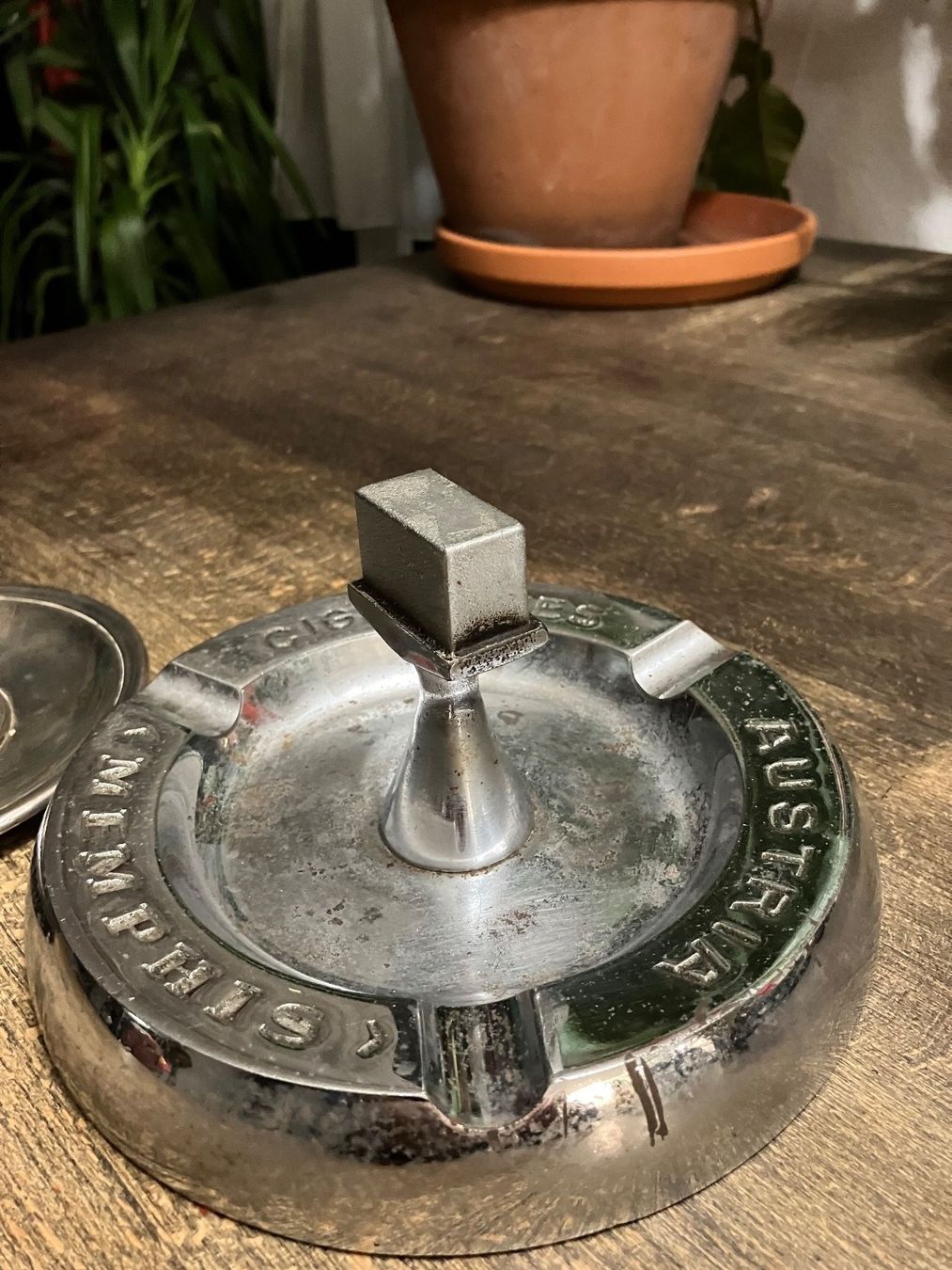 Aschenbecher: Ascher antik Design-Klassiker – Gebraucht aus Zürich von ylluw50 1
