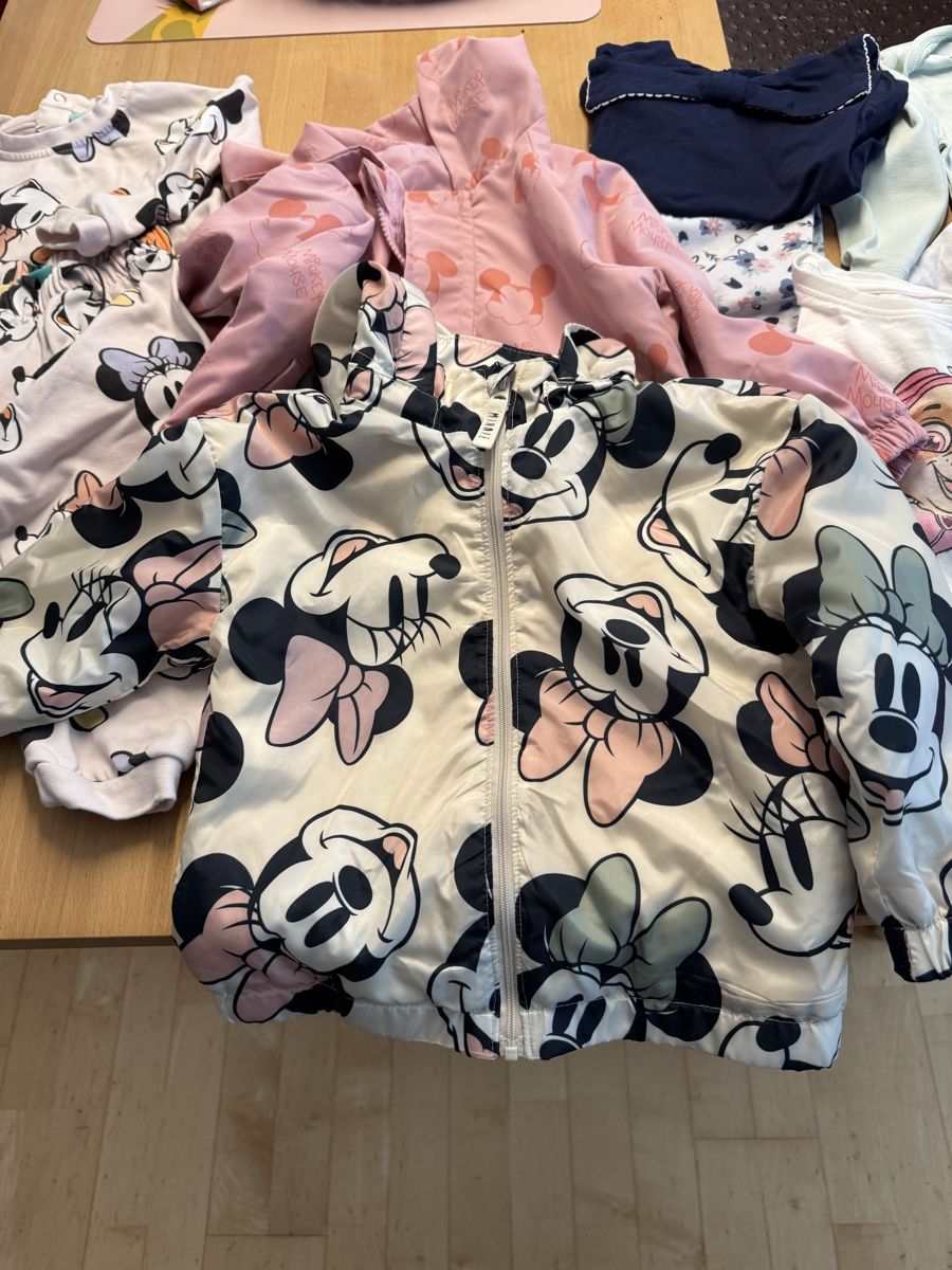 H&M Lotti & Set di vestiti: Kleinkinderkleider Gr. 86/92 – Usato da Basel venduto da Ursulabhardt 1