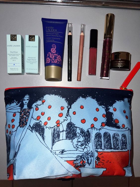 Estée Lauder Limitierte Kosmetiktasche Schminktasche Schwarz Roter