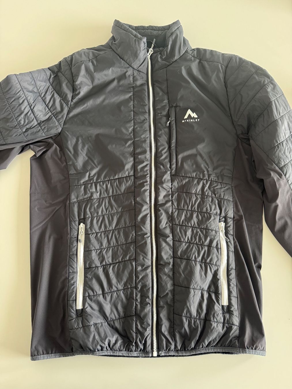 Mckinley Giacche: McKinley Hybridjacke – Usato da Domat/Ems venduto da cowi