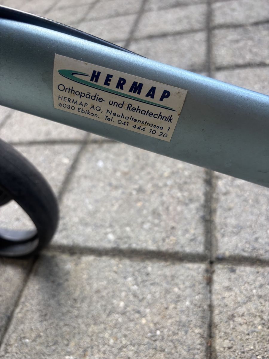 Ausili per la deambulazione: Rollator Gemino mit Schirm – Usato da Kriens venduto da Mollinos 3