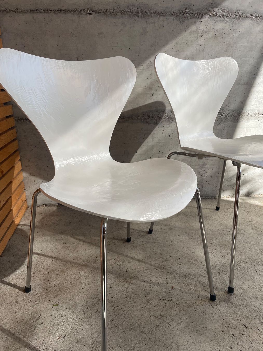 Fritz Hansen Sedie: Fritz Hansen Stühle weiss – Usato da Wiesendangen venduto da Blupics 1