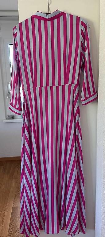 Vestiti: Neues Kleid von YAS gestreift. Viskose. S. – Nuovo e nell'imballaggio originale da Zürich venduto da Sunnyflower97 4
