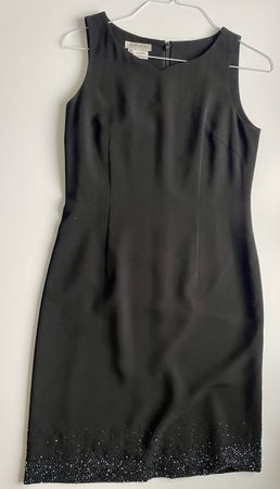 schwarzes Etuikleid mit  Glitzerbord Gr. 38