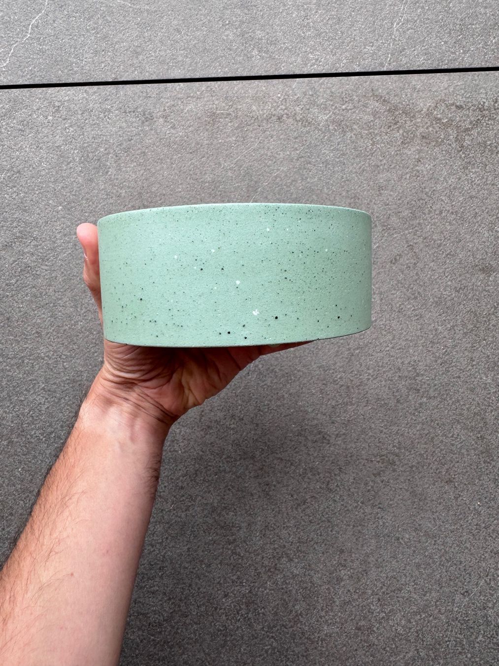 Set di piatti: Beton Schale von "von Morgen" – Usato da Ennetbaden venduto da miboo 2