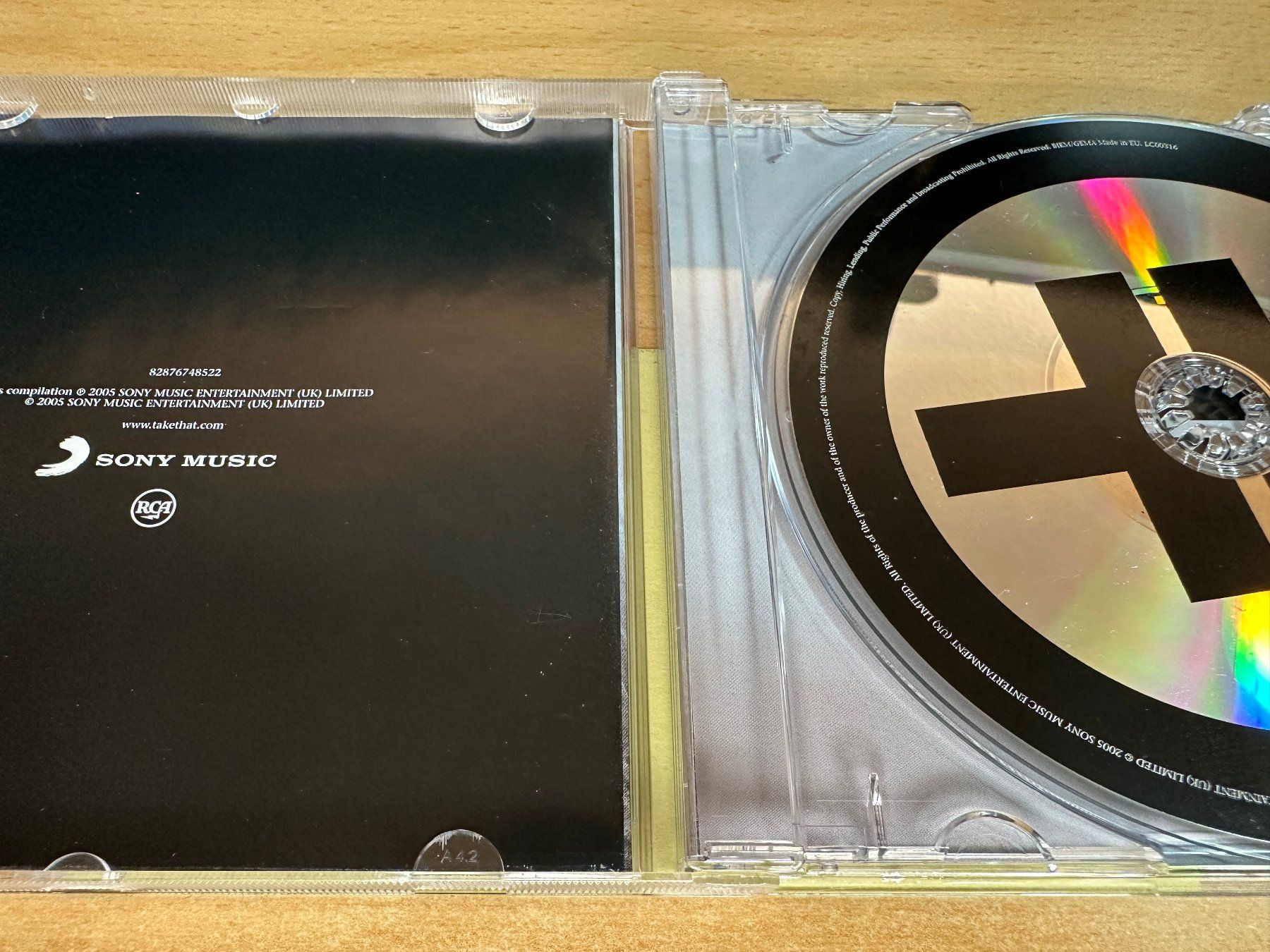 CD: Y3 Take That – The Ultimate Collection - Never Forget – Usato da Rikon im Tösstal venduto da Alpenmutz 2